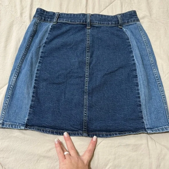 Madewell Stretch Denim Straight Mini Skirt Snap Button Closure Women’s Size 29 - Picture 5 of 13